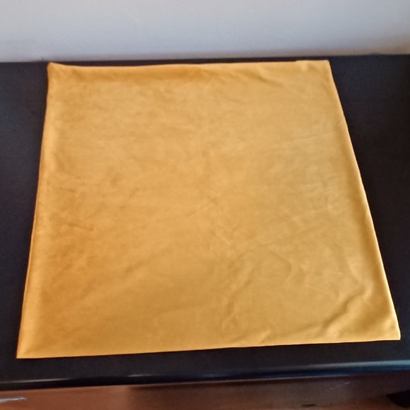 2 Gold Velvet Cushion Covers NEVER USED - 18" x 18"  - by Muelli - Picture 3 of 5